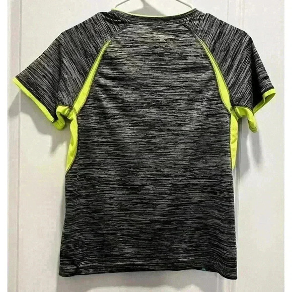 Puma Short Sleeve Activewear T Shirt Size Medium (0141) - Picture 4 of 10